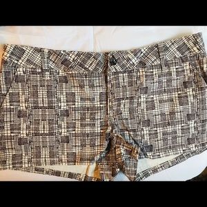 Volcom shorts NWOT